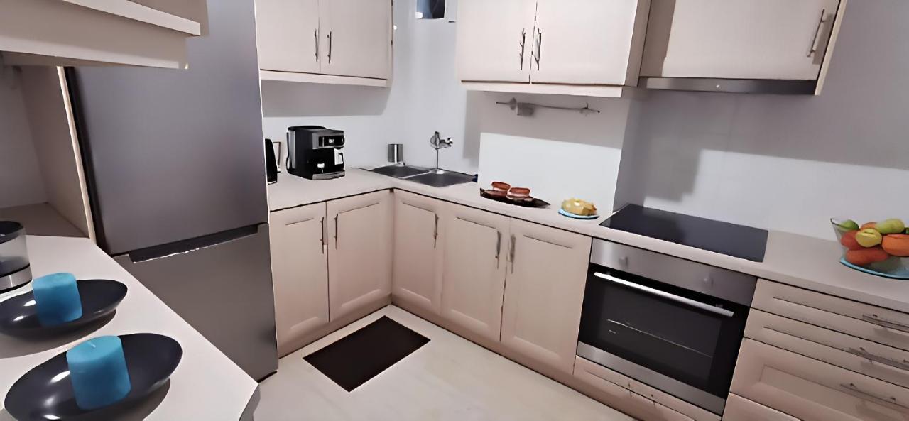 Elegant Seaside 2 Floor Apartment Афины Экстерьер фото